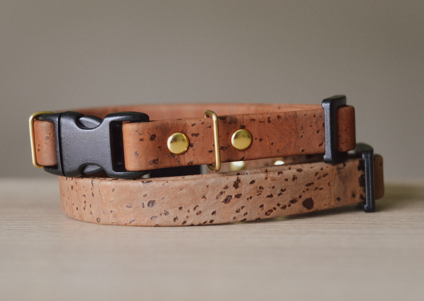 Cork Leather Cat Collar, Image of Jensons Breakaway Cat Collar in Biscuit and Chestnut.