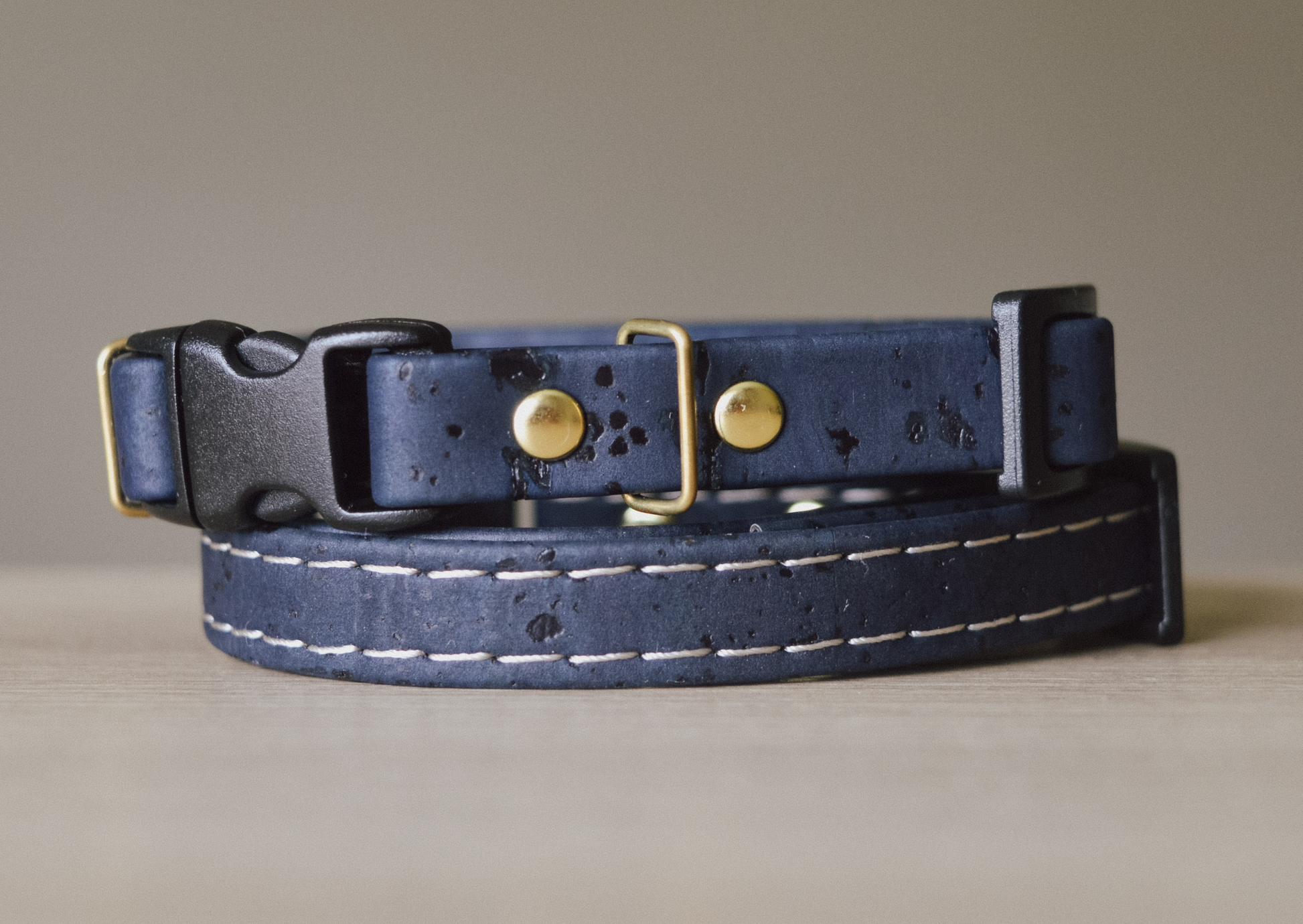 Cork Leather Cat Collar, Image of Jensons Breakaway Cat Collar in Blueberry.